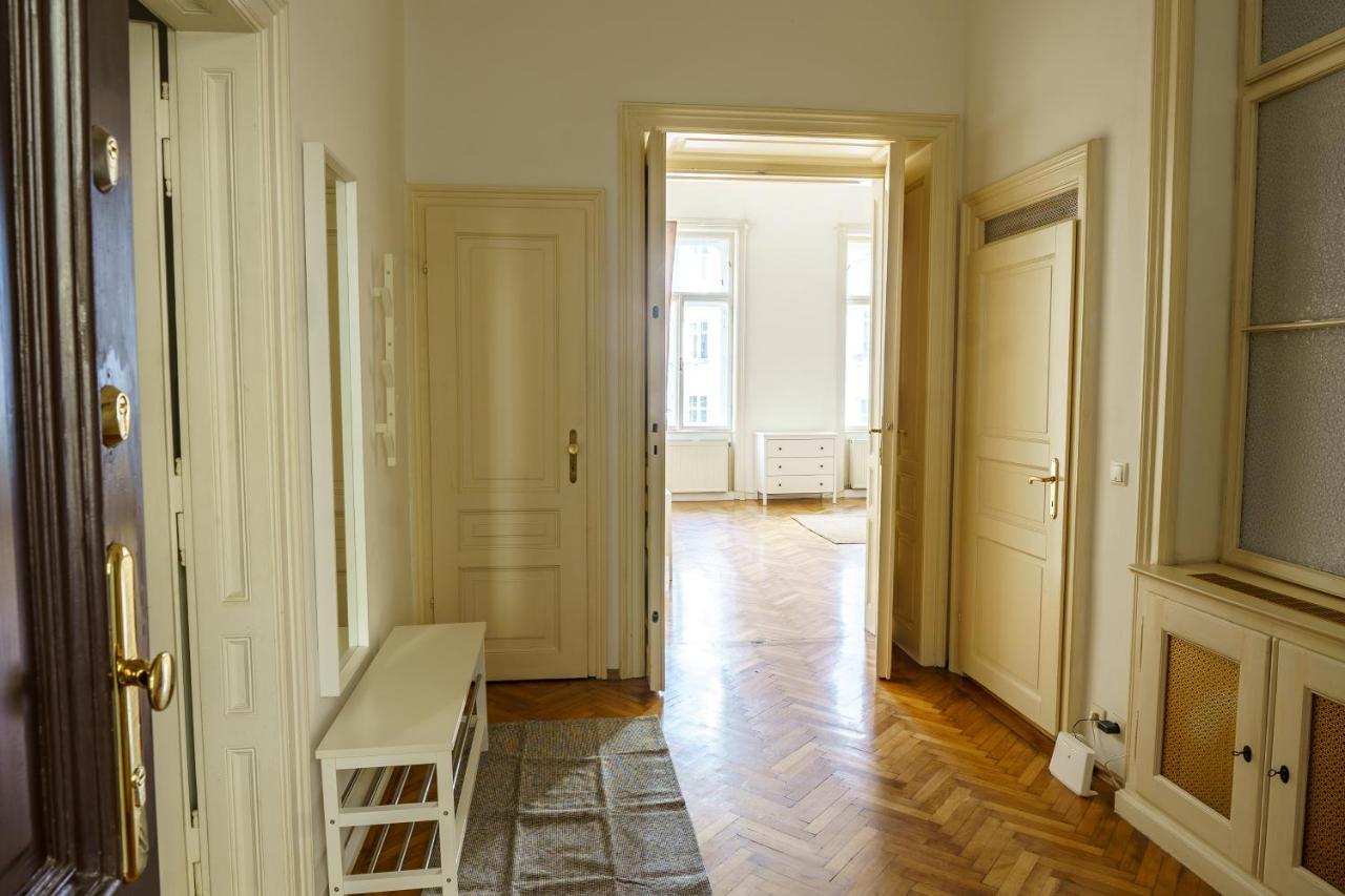 Vienna City Apartments 1060 Wina Bagian luar foto